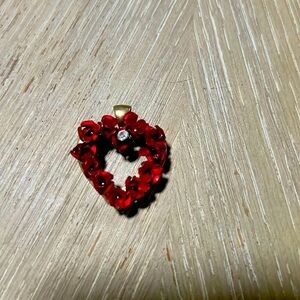 Vintage Danbury Mint 98 Rose Heart Pendant